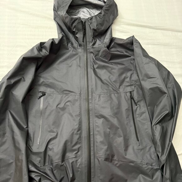 Goldwin Brand New with Tag Packable GORE-TEX jacket $679.99 +tax - Picture 6 of 13